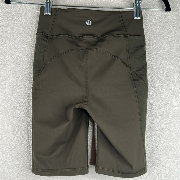Lululemon Strength & Sweat Short 8" Dark Olive W7ANAS Size 2 - Picture 7 of 9